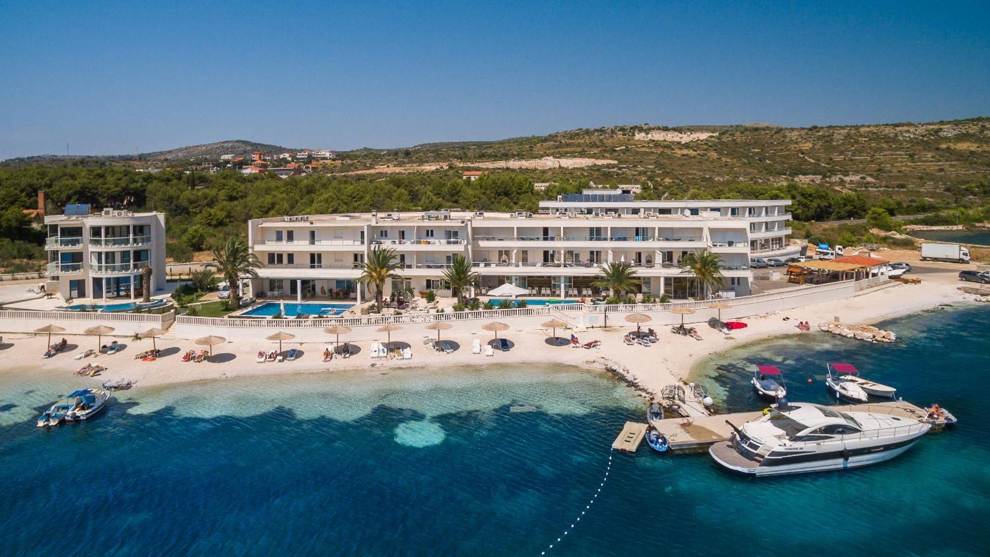 Hotel Perla Rogoznica  Exteriör bild