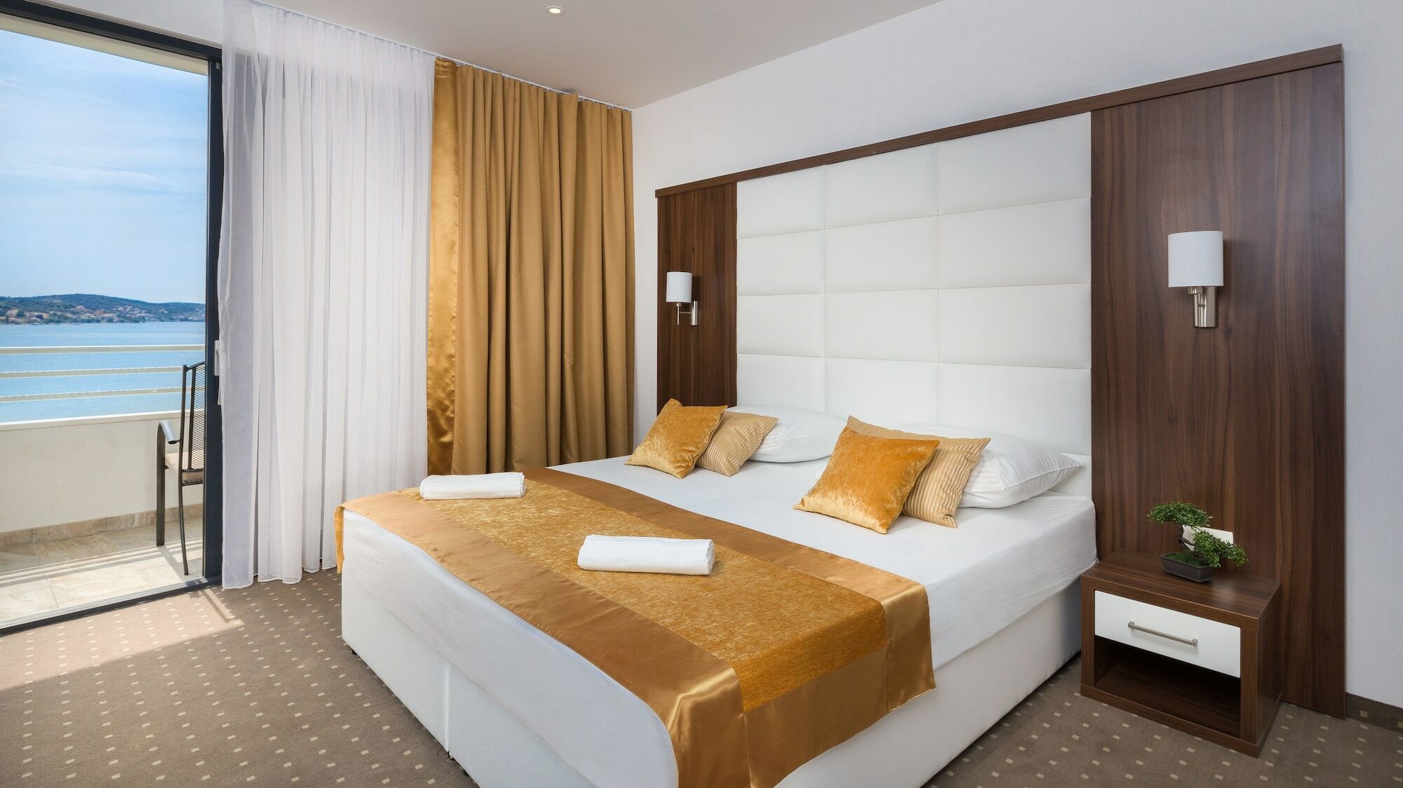 Hotel Perla Rogoznica  Exteriör bild