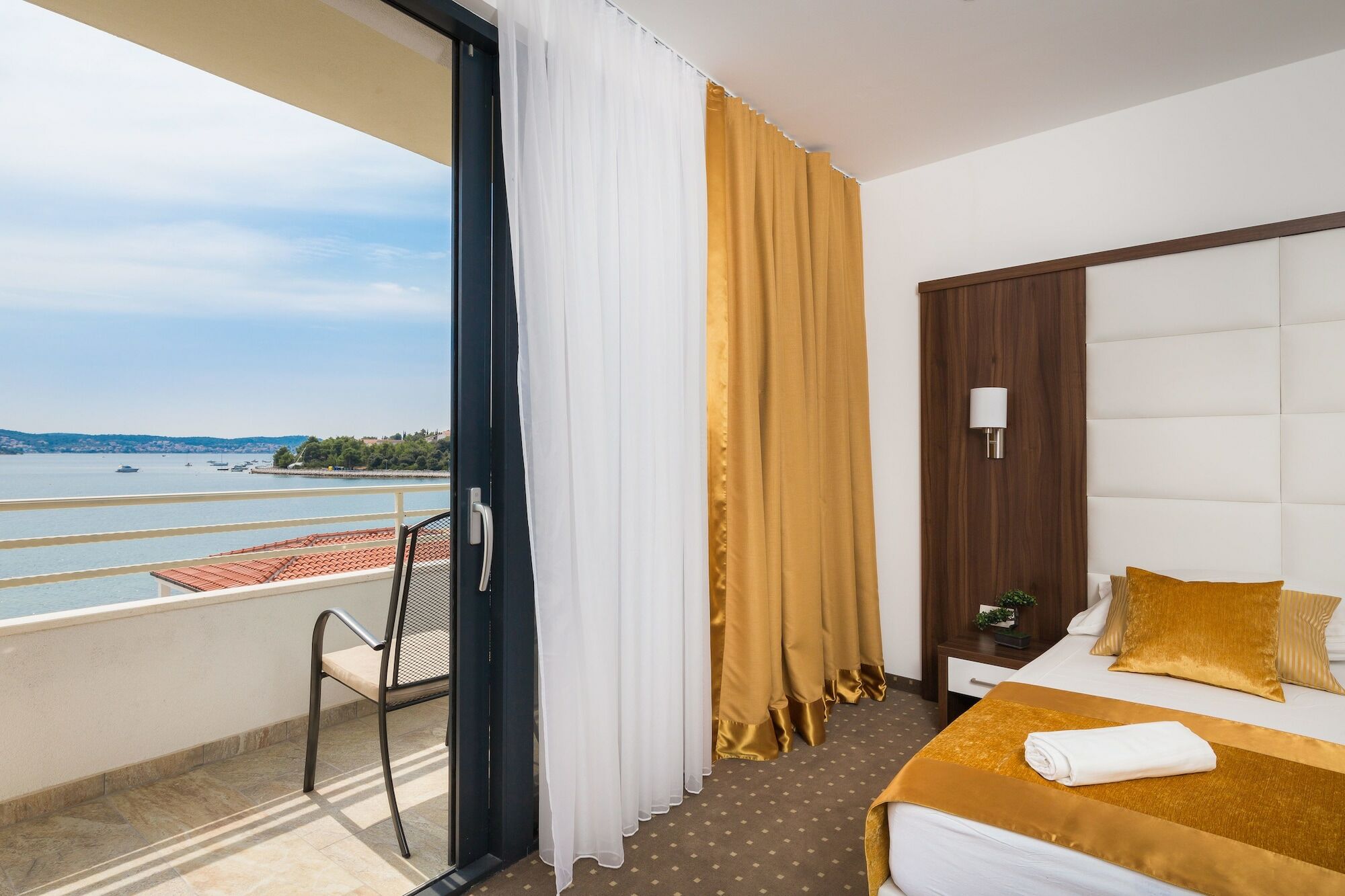 Hotel Perla Rogoznica  Exteriör bild